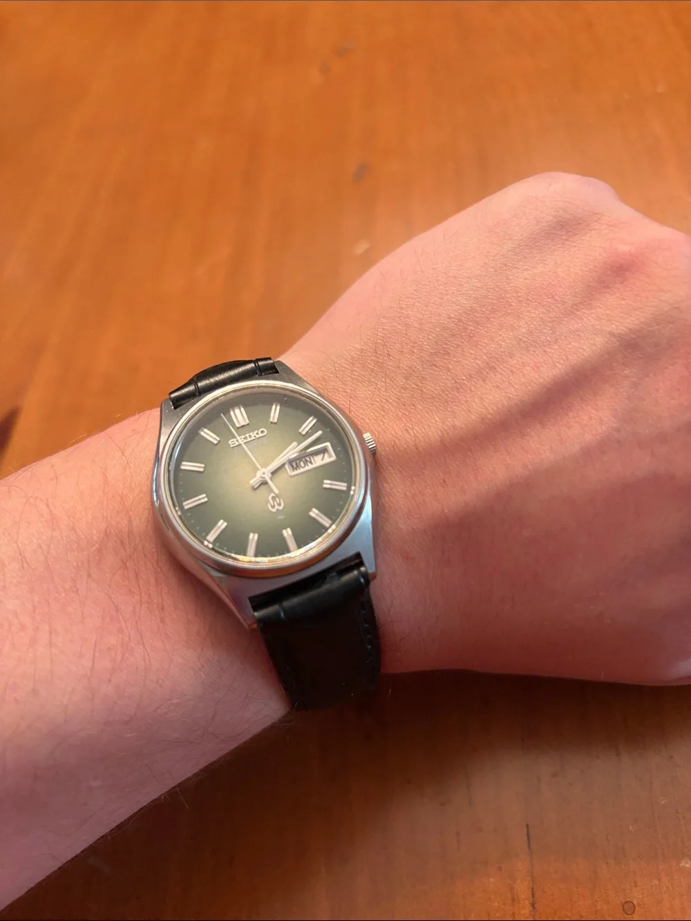 Seiko quartz 36mm green fume dial